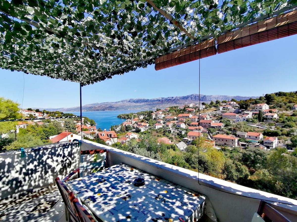 Apartman Canaki Splitska Εξωτερικό φωτογραφία